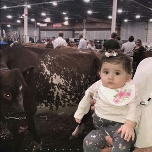 Meet your Posher, Nadia